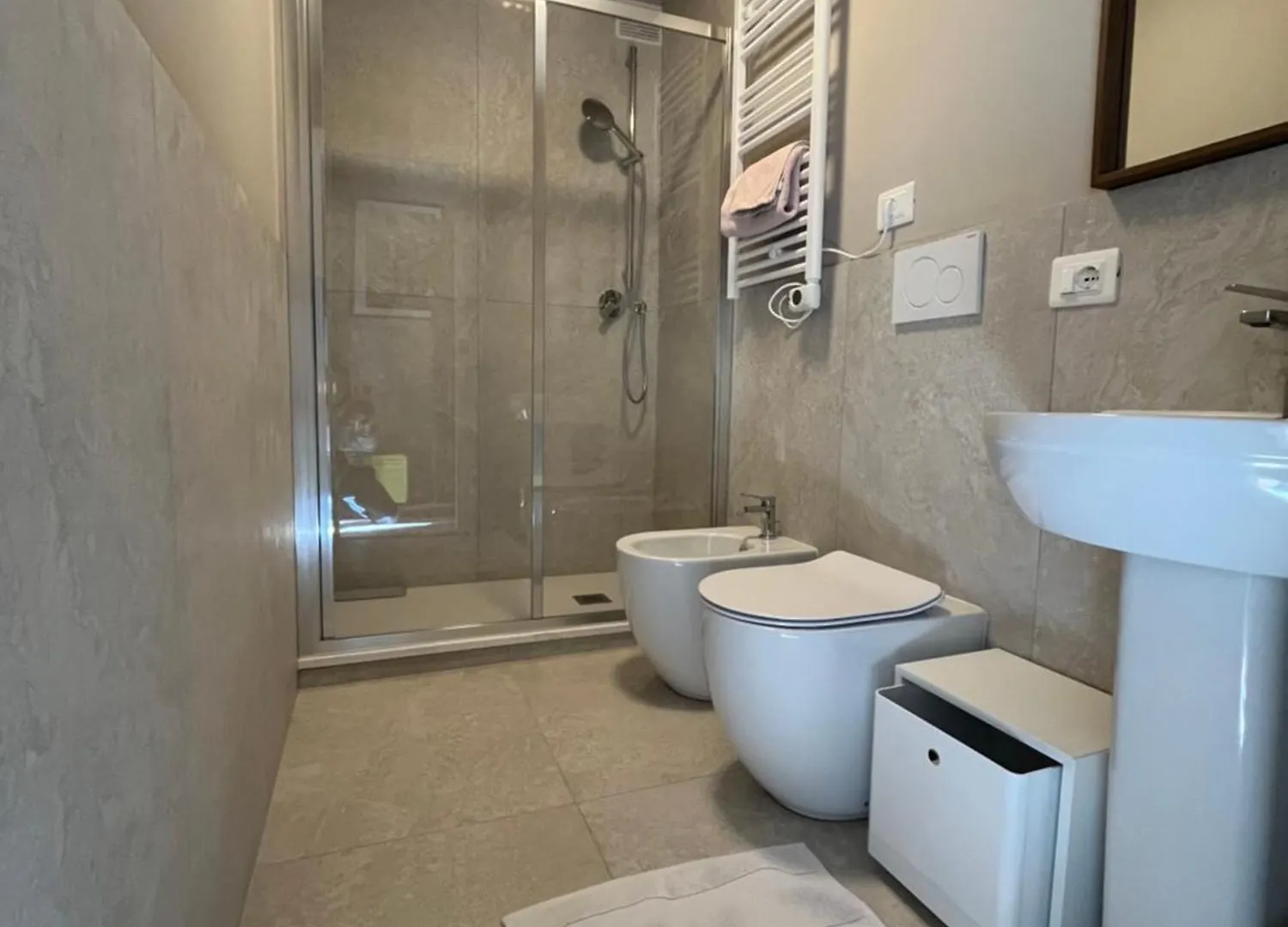 Stanza Accogliente E Ricercata Hotel Quiesa Guest house